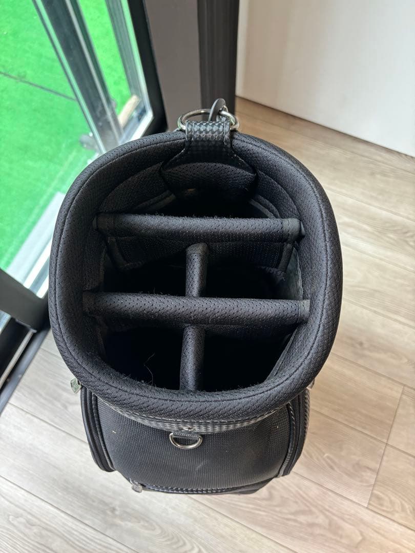 Titleist ゴルフバッグ ブラック フードカバー付き