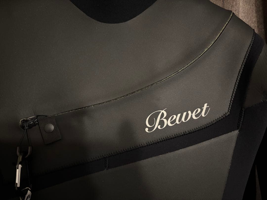 Bewet ウェットスーツ　セミドライ　フリーショルダー