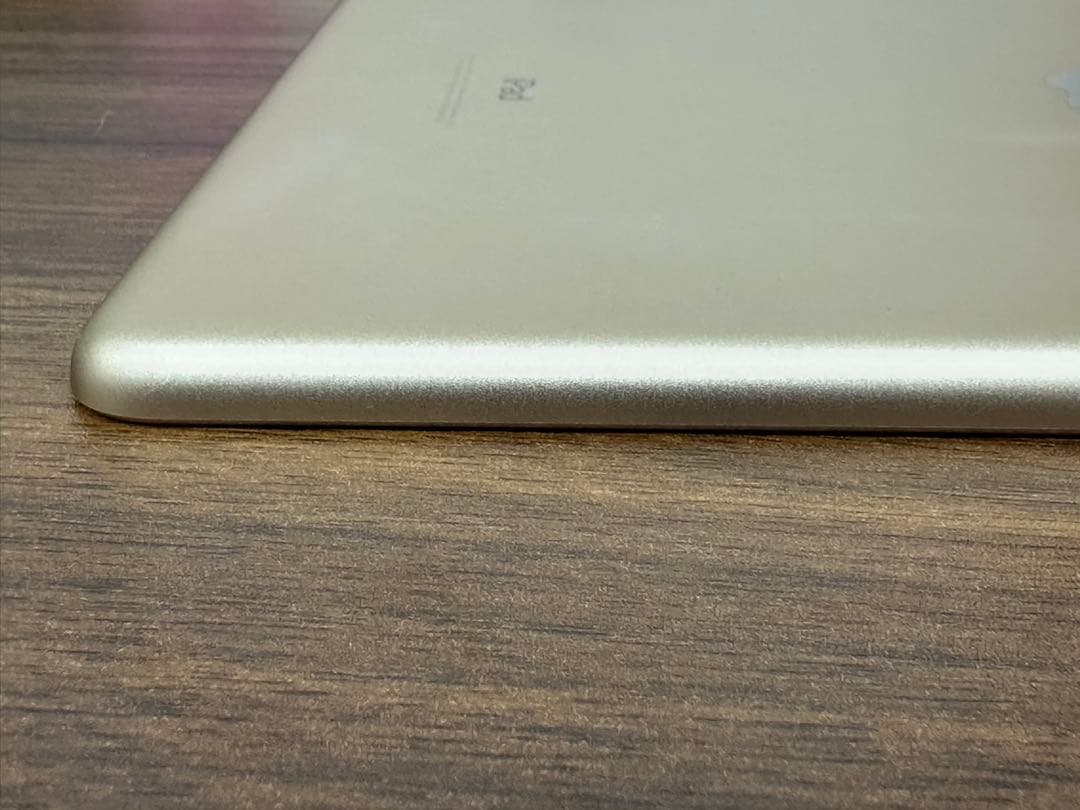 Apple アップル iPad 第5世代 Wi-Fi+Cellular 32GB