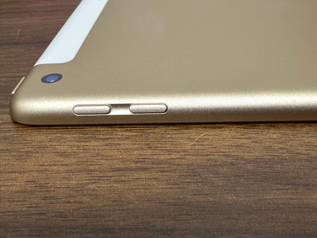 Apple アップル iPad 第5世代 Wi-Fi+Cellular 32GB