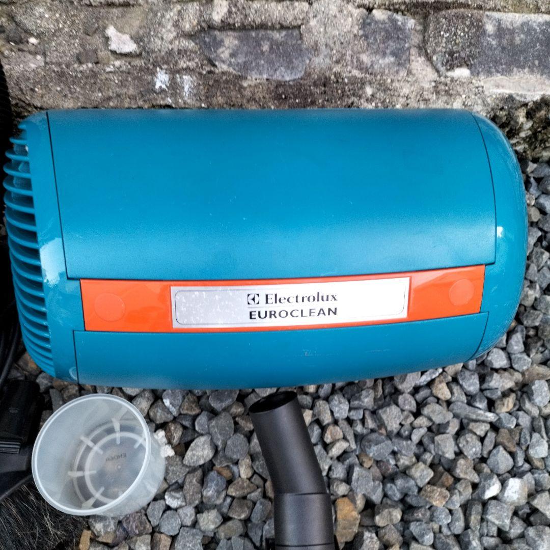 ニルフィスク　業務用　小型バキューム