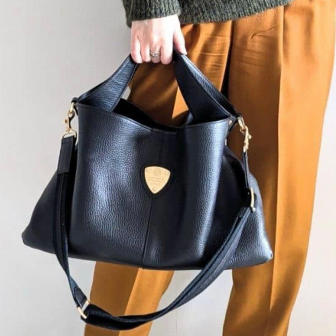 【美品】 ATAO エルヴィ 本革 ネイビー 2way ショルダーバッグ A4