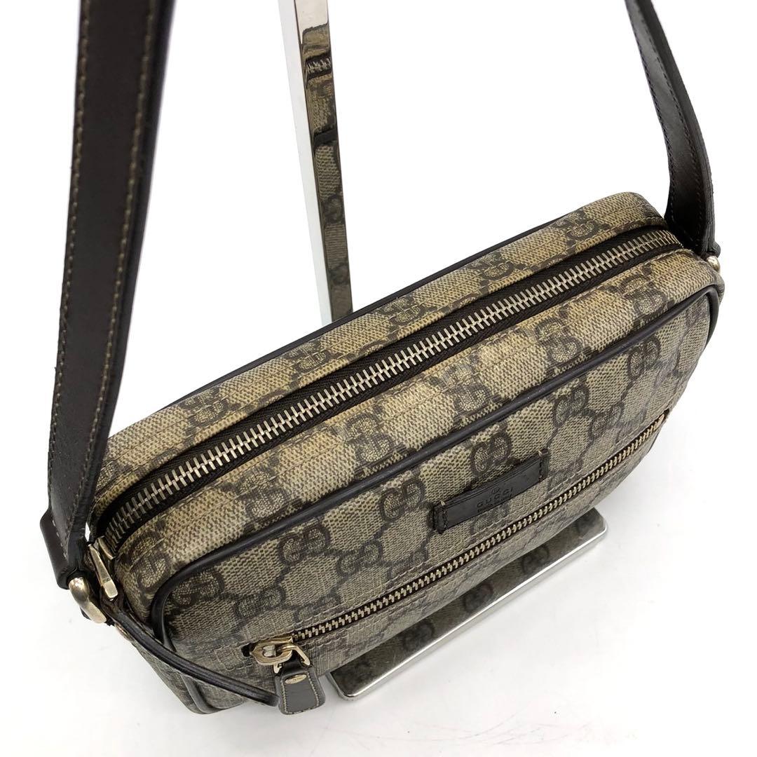 ✨美品✨グッチ ショルダーバッグ カメラバッグ GGスプリーム ロゴプレート