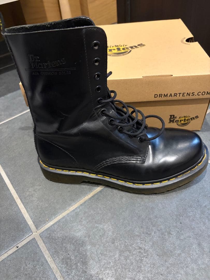 Dr. Martens 黒 10ホール