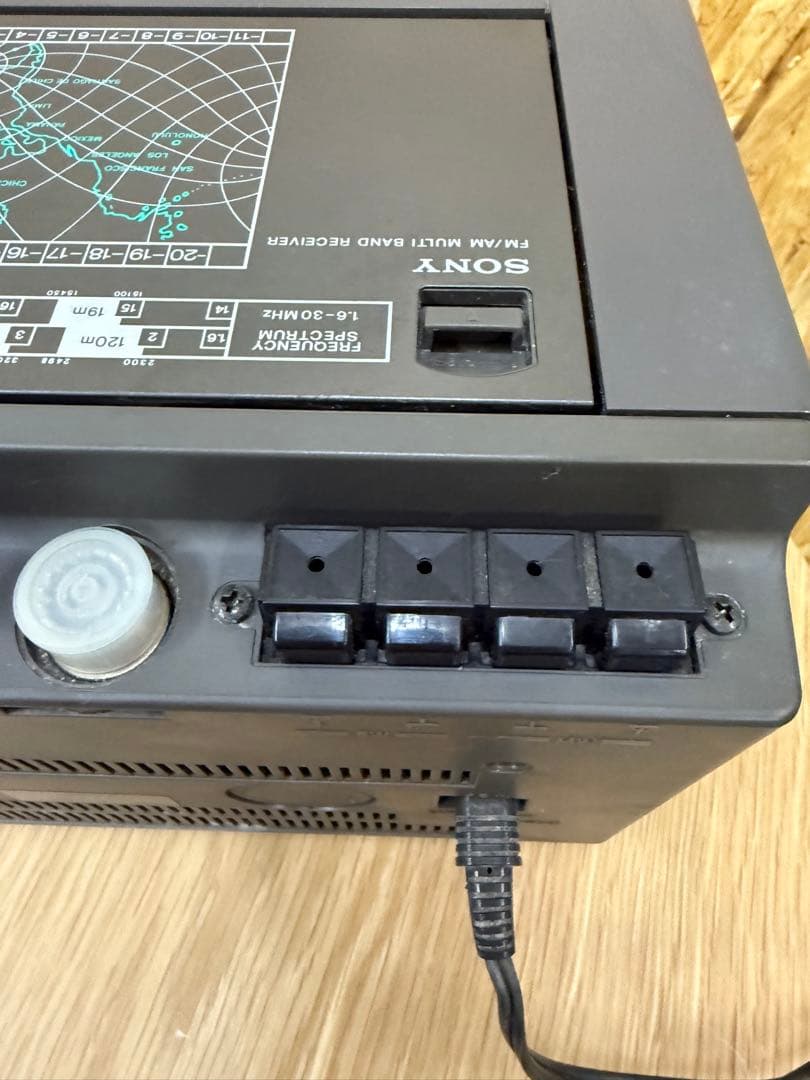 d*7様 SONY ICF-6800A FM/AMラジオ