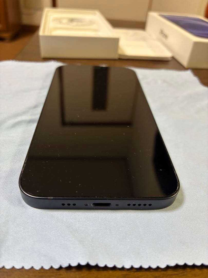 Apple iPhone 12 ブラック 64GB 本体　SIMロック解除