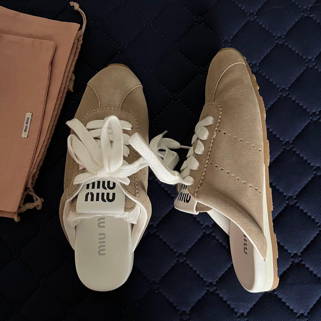 miumiu プルームスエードミュール 新品未使用