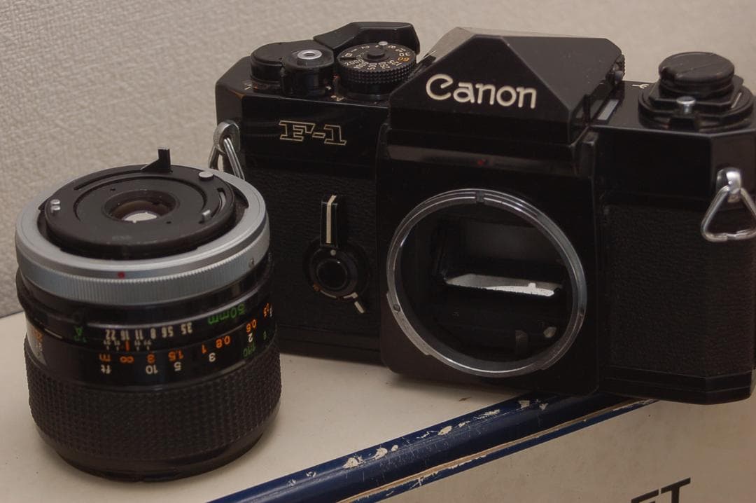 【片付け整理】Canon F-1N レンズ、アクセサリーセット