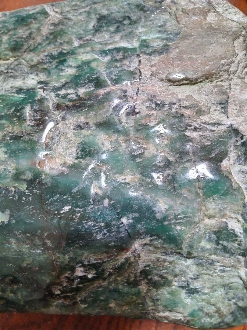 2.522Kgの糸魚川 姫川の翡翠