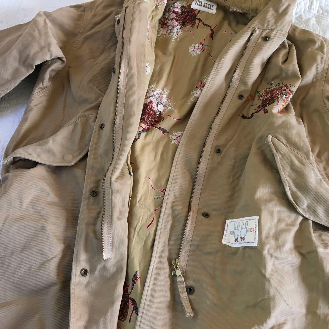 ピンクハウスコート　花刺繍