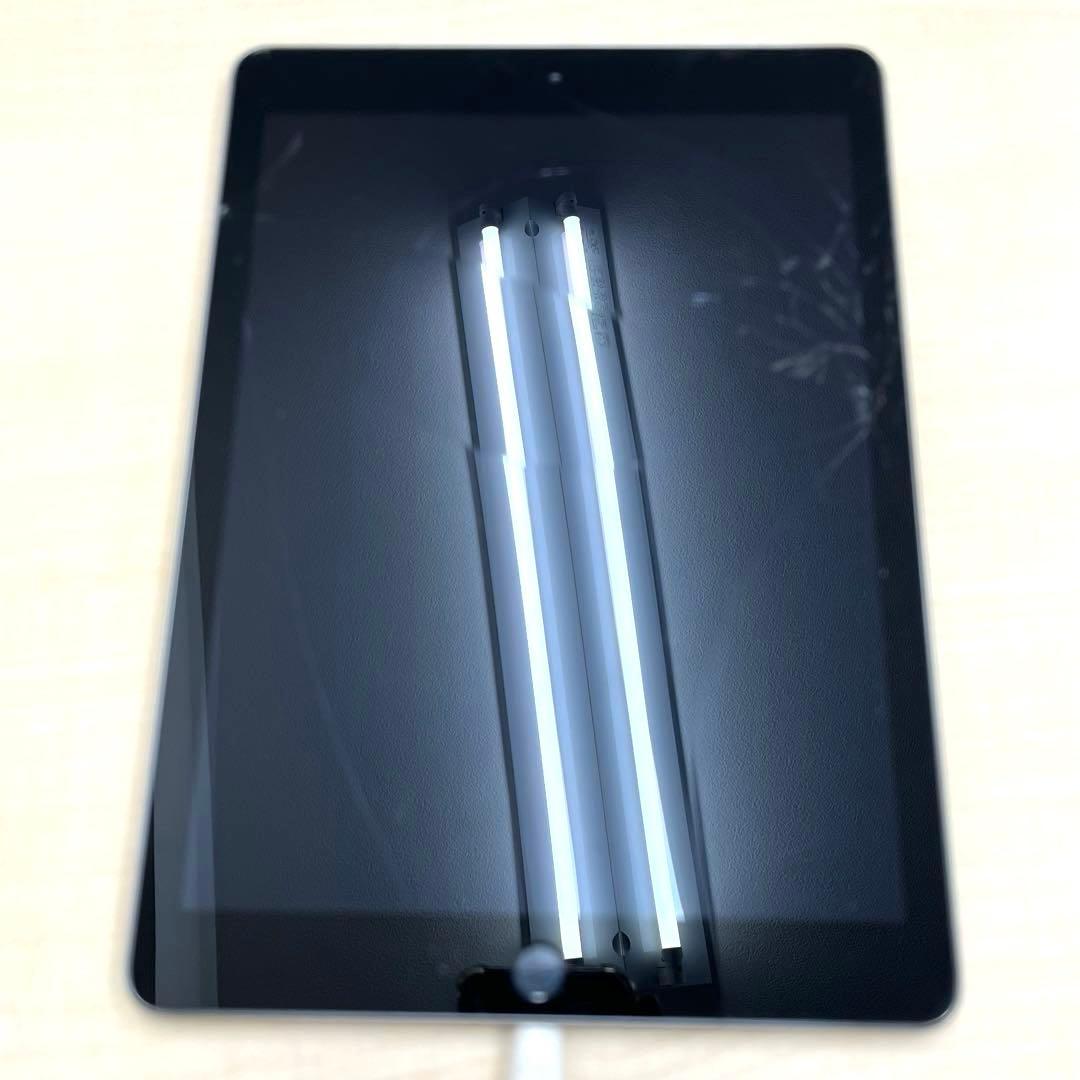 【T】Apple iPad 第6世代 128GB MR7J2J/A タブレット