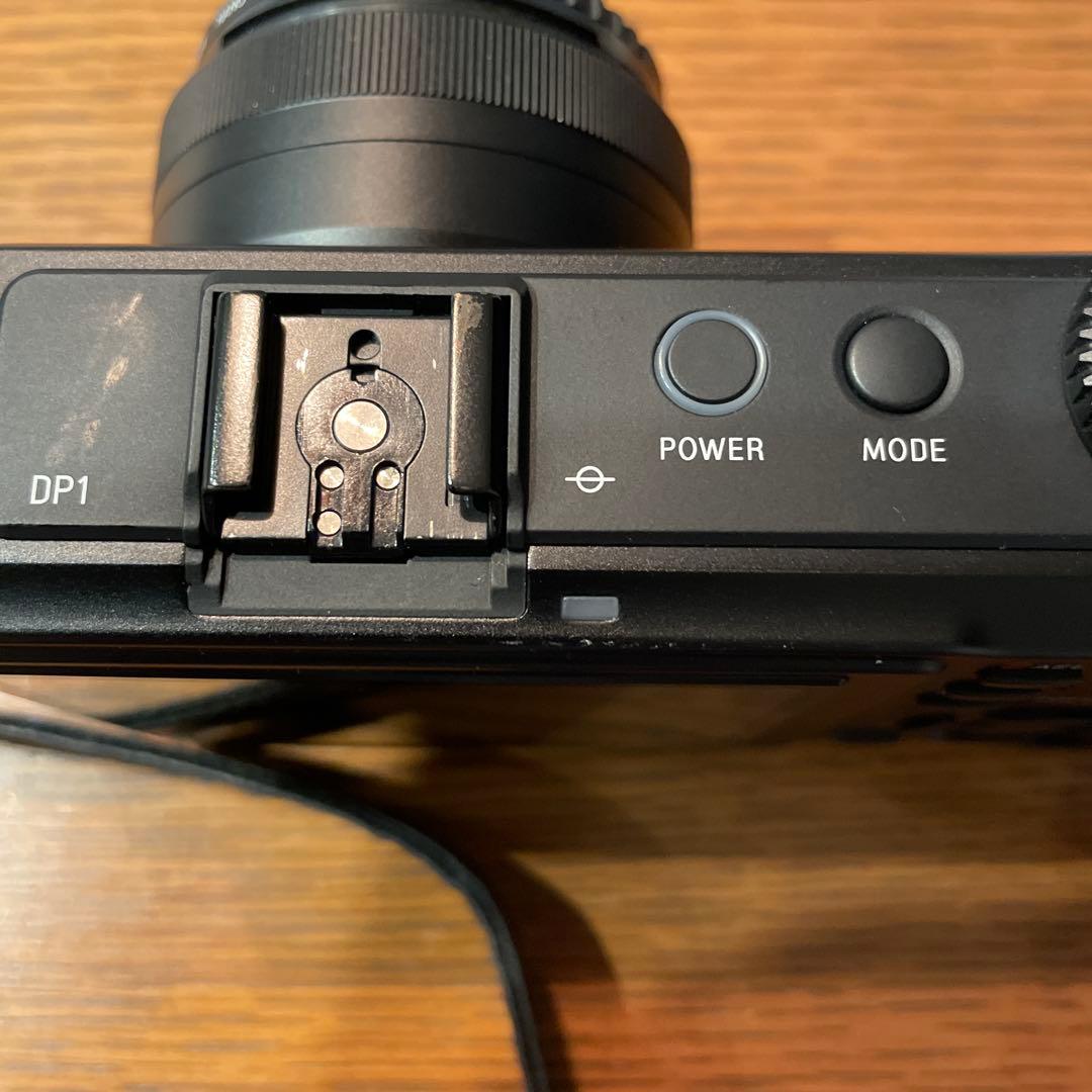 SIGMA DP1 Merrillコンパクトデジタルカメラ