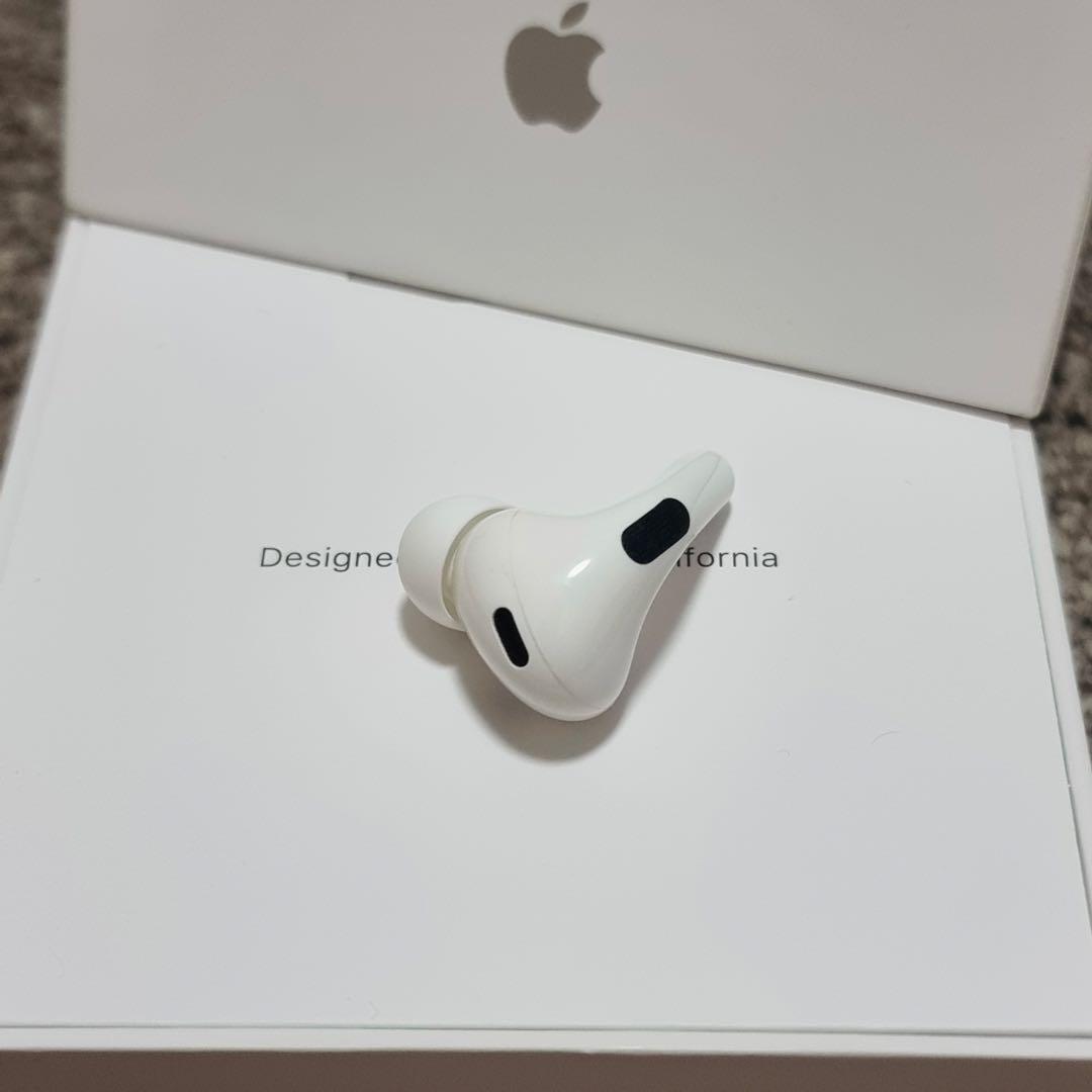 AirPodsPro 第二世代 USB-C イヤホン　片側　右耳　R側　77