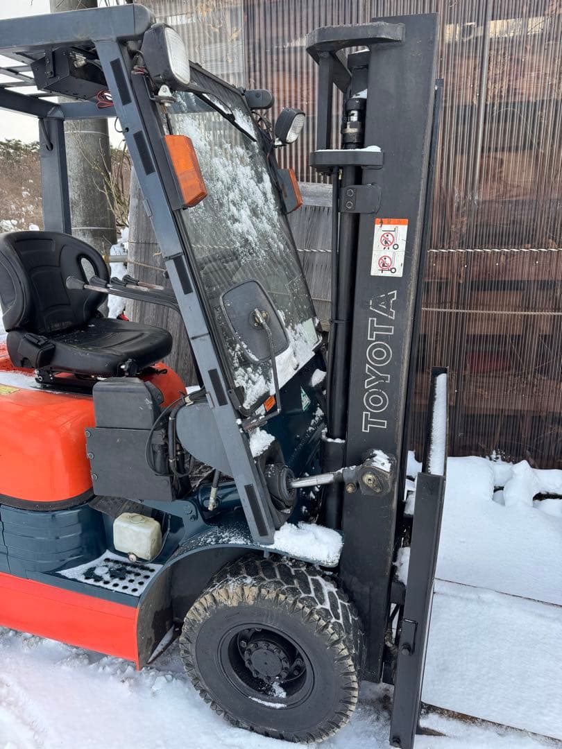 トヨタフォークリフト１.８ジィーゼル、サイドシフトフォーク