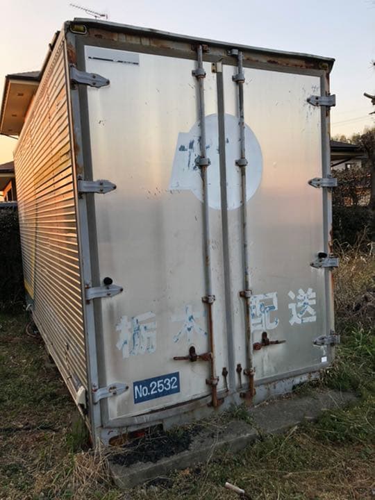 コンテナ倉庫
