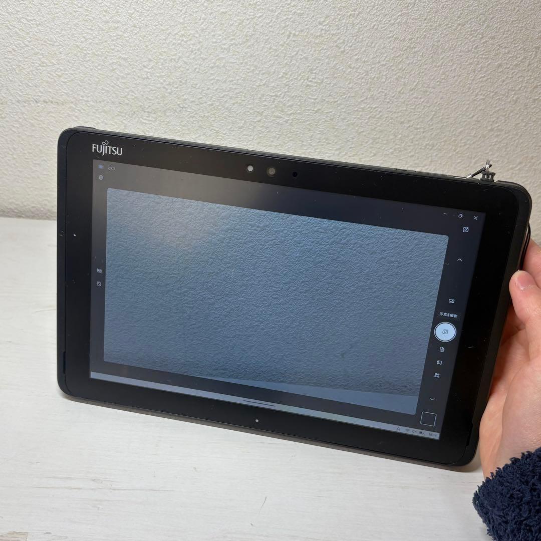 富士通 Windows11タブレット