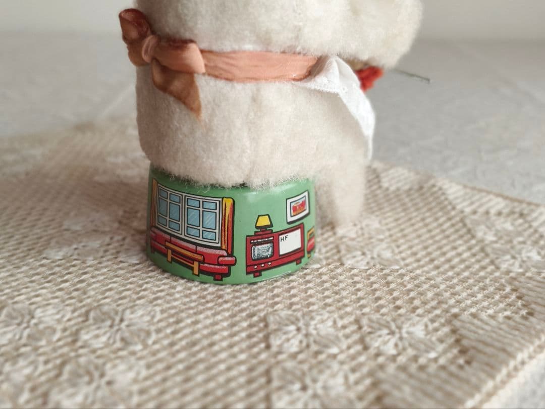 * vintage bear ❀ ゼンマイ仕掛けの 編み物 ネコさん