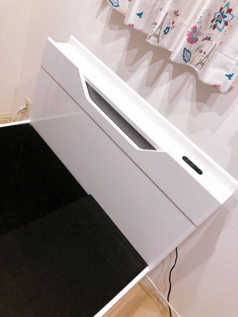 ホワイトベッド 引出5箇所LEDライト付き　店じまいセールで半額11万円で購入