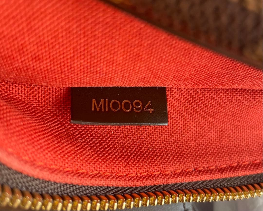 LOUIS VUITTON ダミエショルダーバッグ