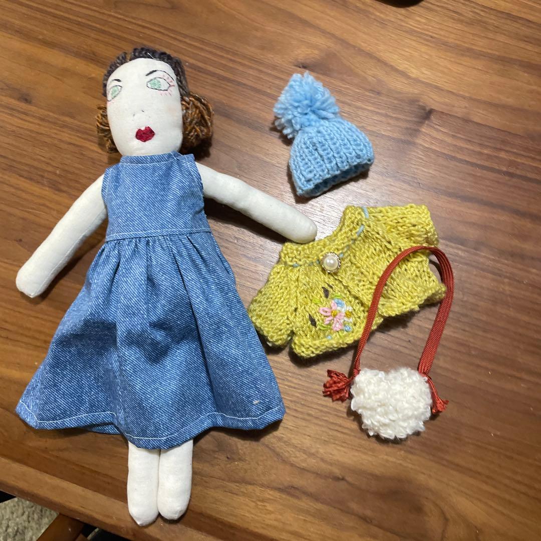 るー…刺繍カーディガンがおしゃれな女の子