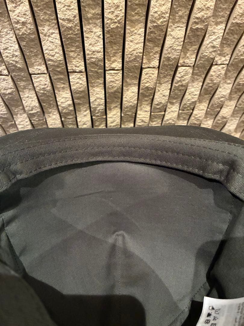 モンクレール ロゴキャップ オリーブ色