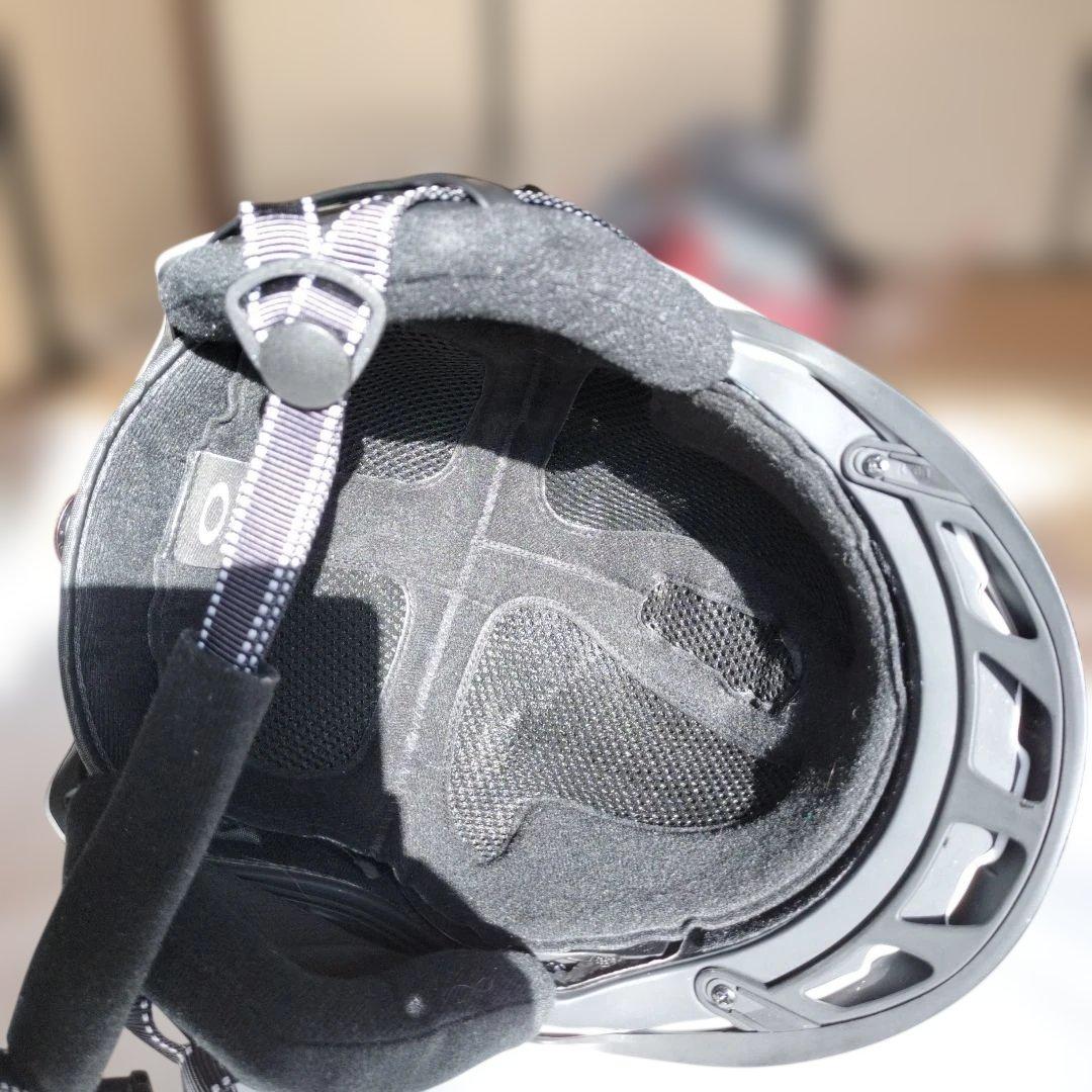 美品　Ｌサイズ　Oakley MOD 5 ヘルメット マットホワイト