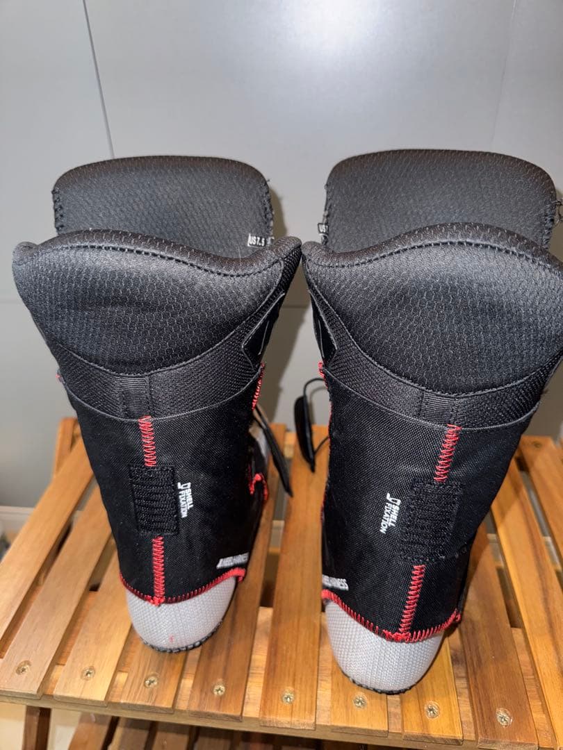 ディーラックス24-25 DEEMON PRO スノーボードブーツ US 7.5