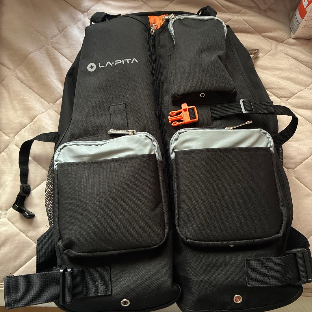 津波避難 水に浮く ライフジャケット リュック型　防災リュック　地震対策　貴重！