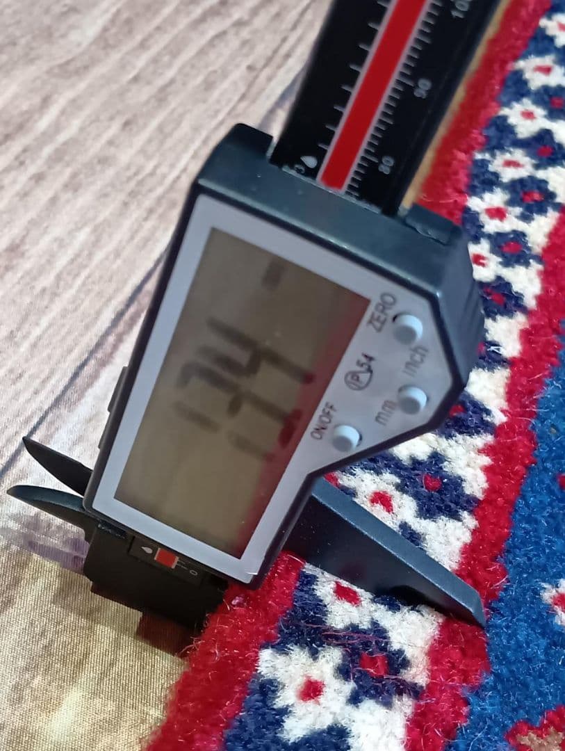 ペルシャ絨毯　ヤラメ絨毯　座布団　手織り　イラン　座布団ヤラメ(6)