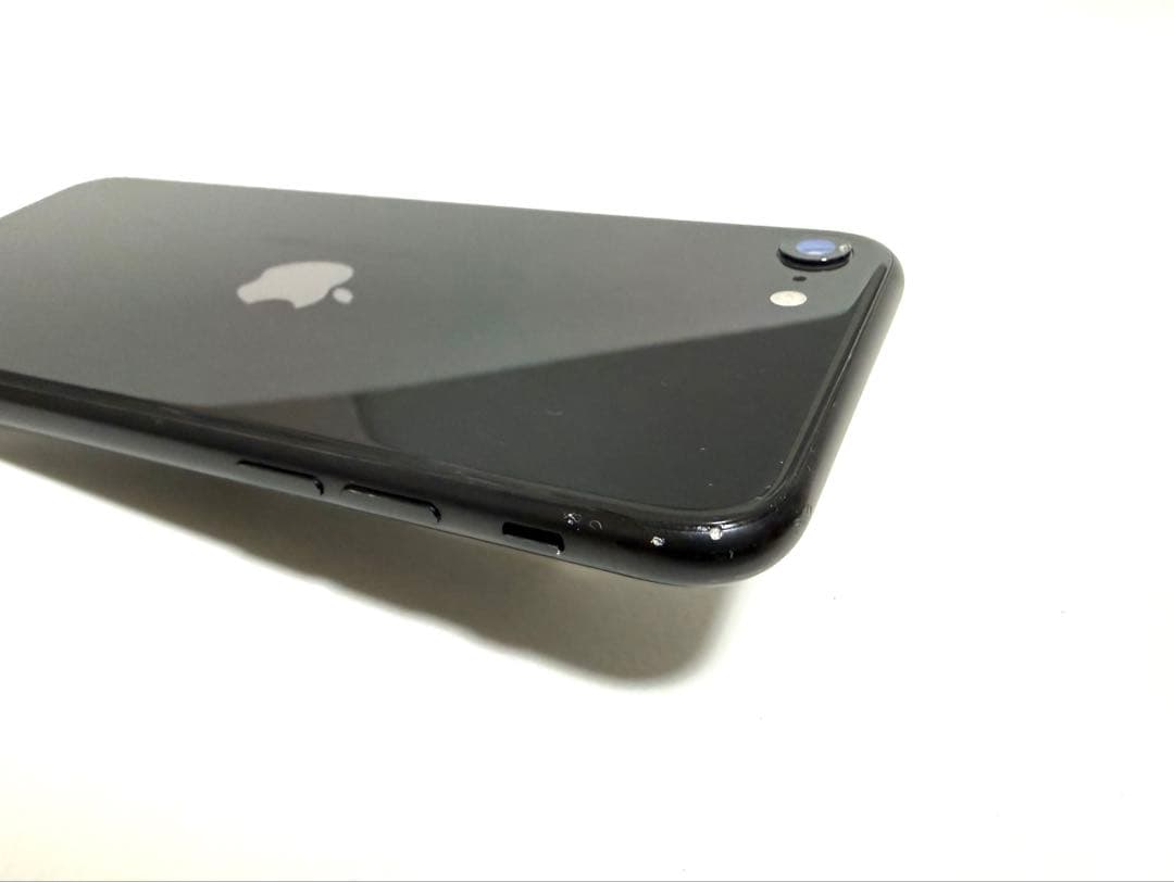 iPhone SE 第2世代　64GB