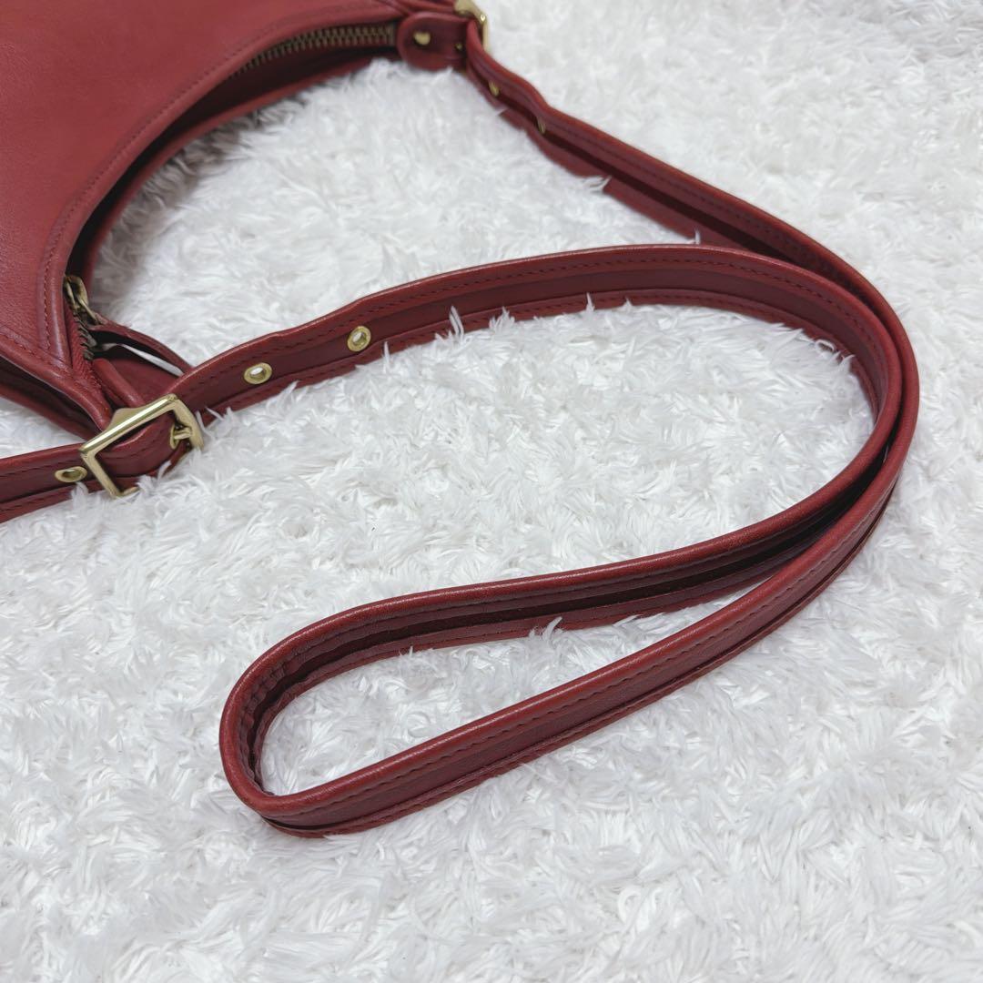 【美品】オールドコーチ 赤 ショルダーバッグ