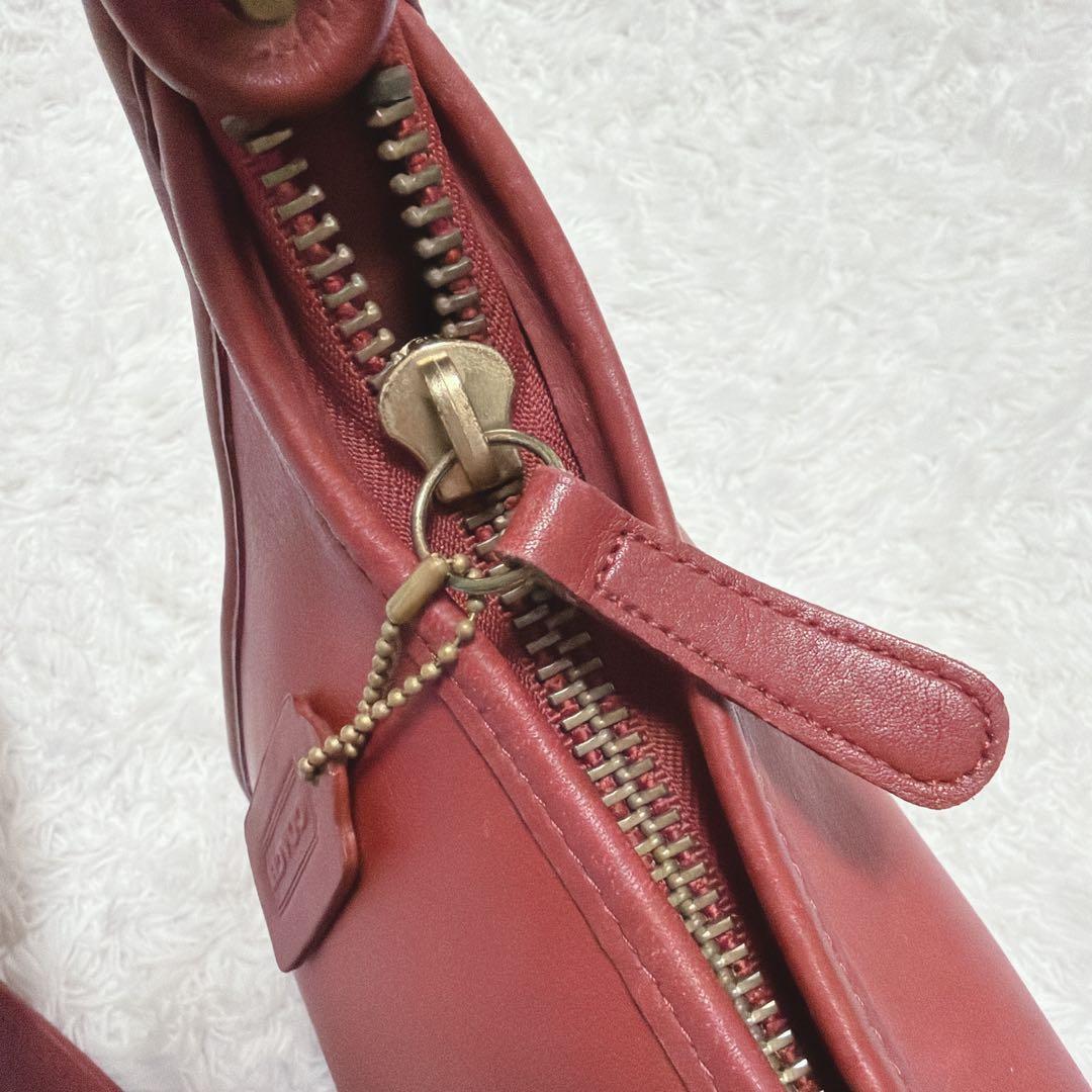 【美品】オールドコーチ 赤 ショルダーバッグ