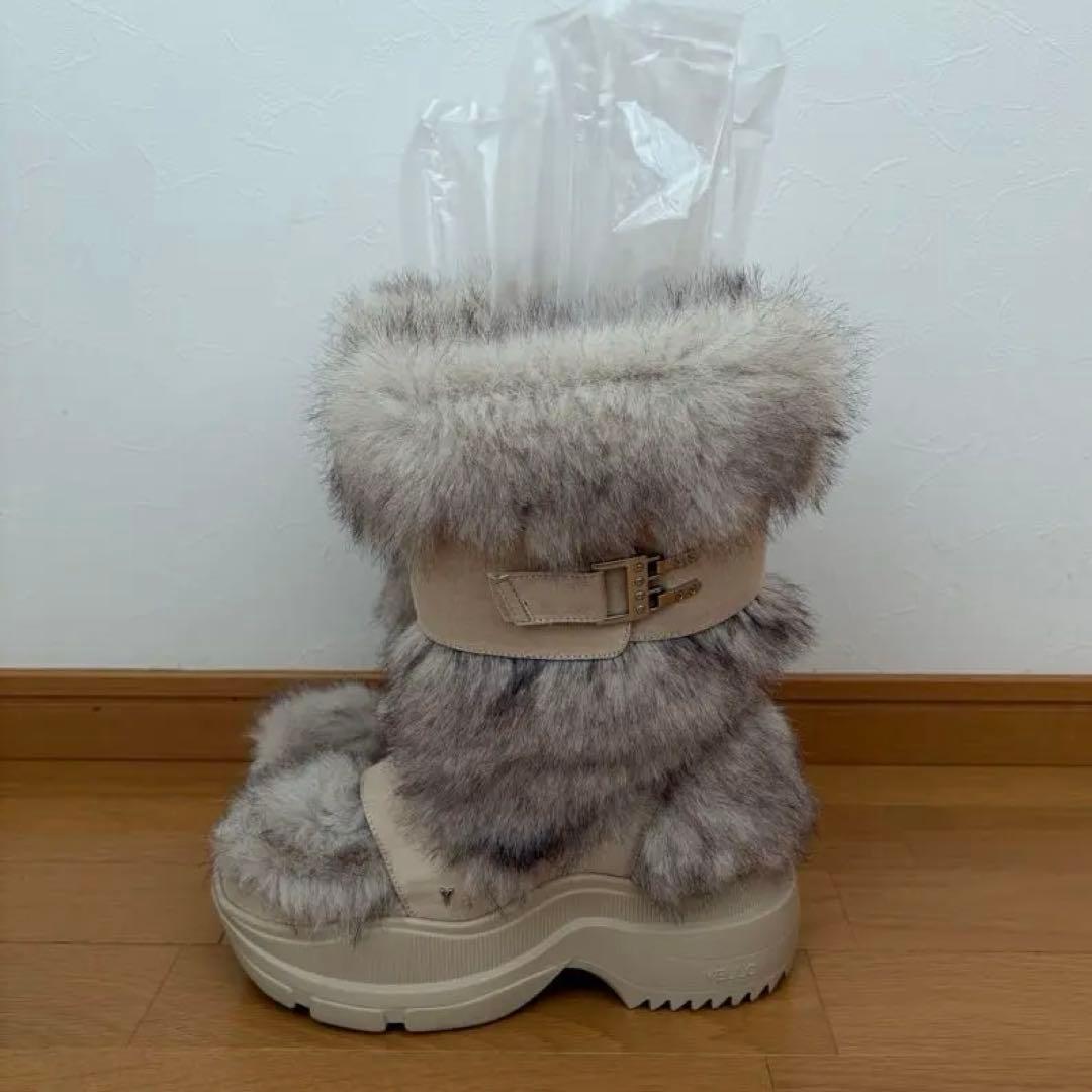YELLOW ファーブーツ　ベージュ　M
