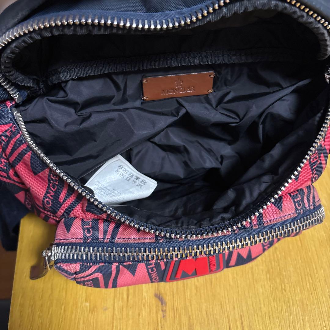 MONCLER ボディバッグ・ウエストポーチ レッド・ブラック