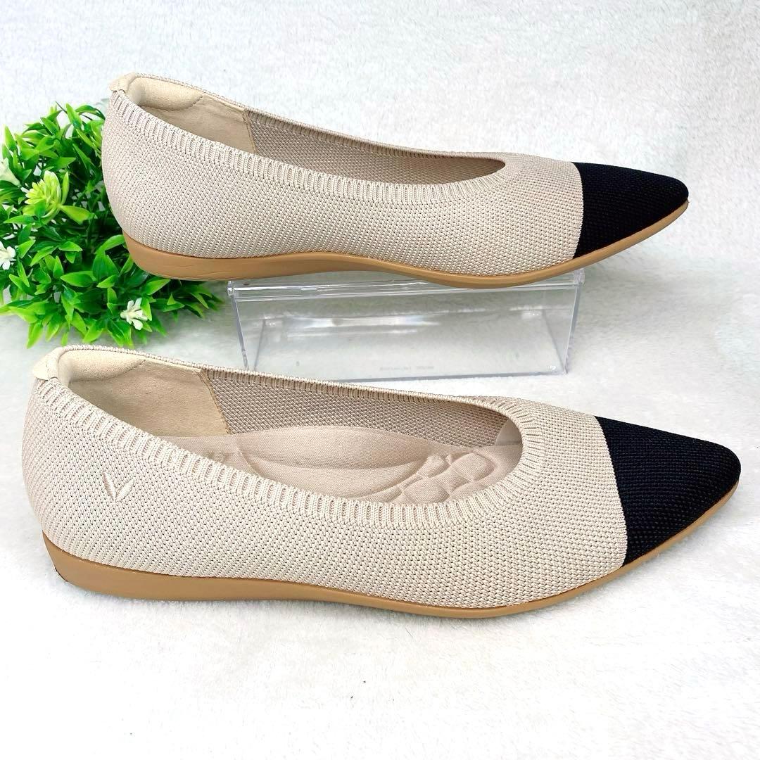 極美品✨VIVAIA ポインテッドフラットパンプス　37.5 ベージュ/ブラック