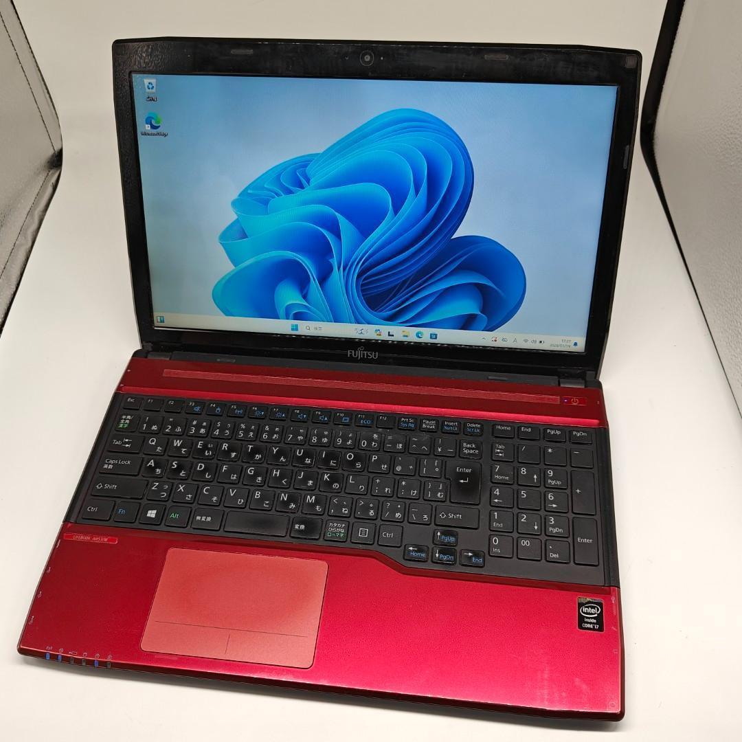 【富士通】LIFEBOOK 高速i7 SSD256GB 16GB 赤 ノートPC