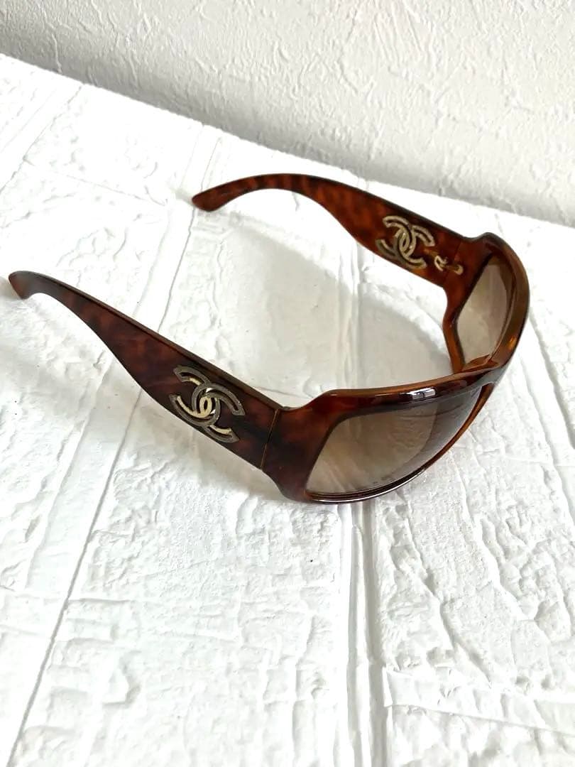 CHANEL シャネル　サングラス　ココマーク　ケース付き