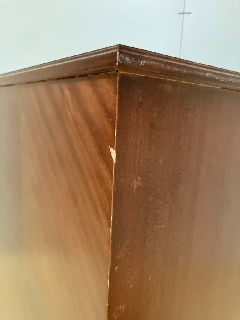 アンティーク調　キャスター付き　木製サイドテーブル　キャビネット　エンドテーブル