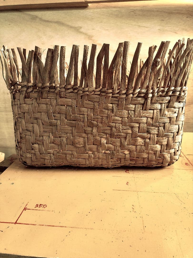 kanae 信州安曇野の山葡萄かごバック。里山手仕事