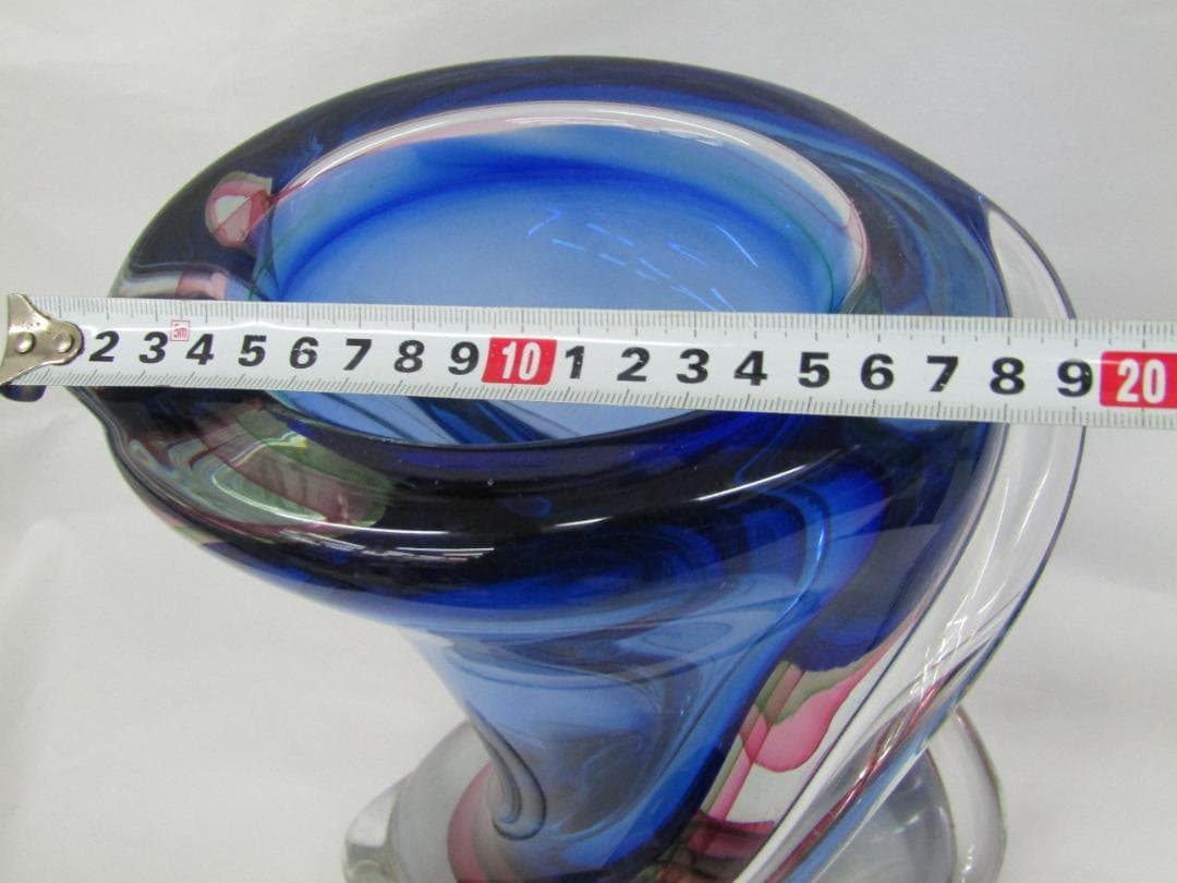 ムラーノ　クリスタルガラス　青いツイストデザインのガラス花瓶　作家物　希少品