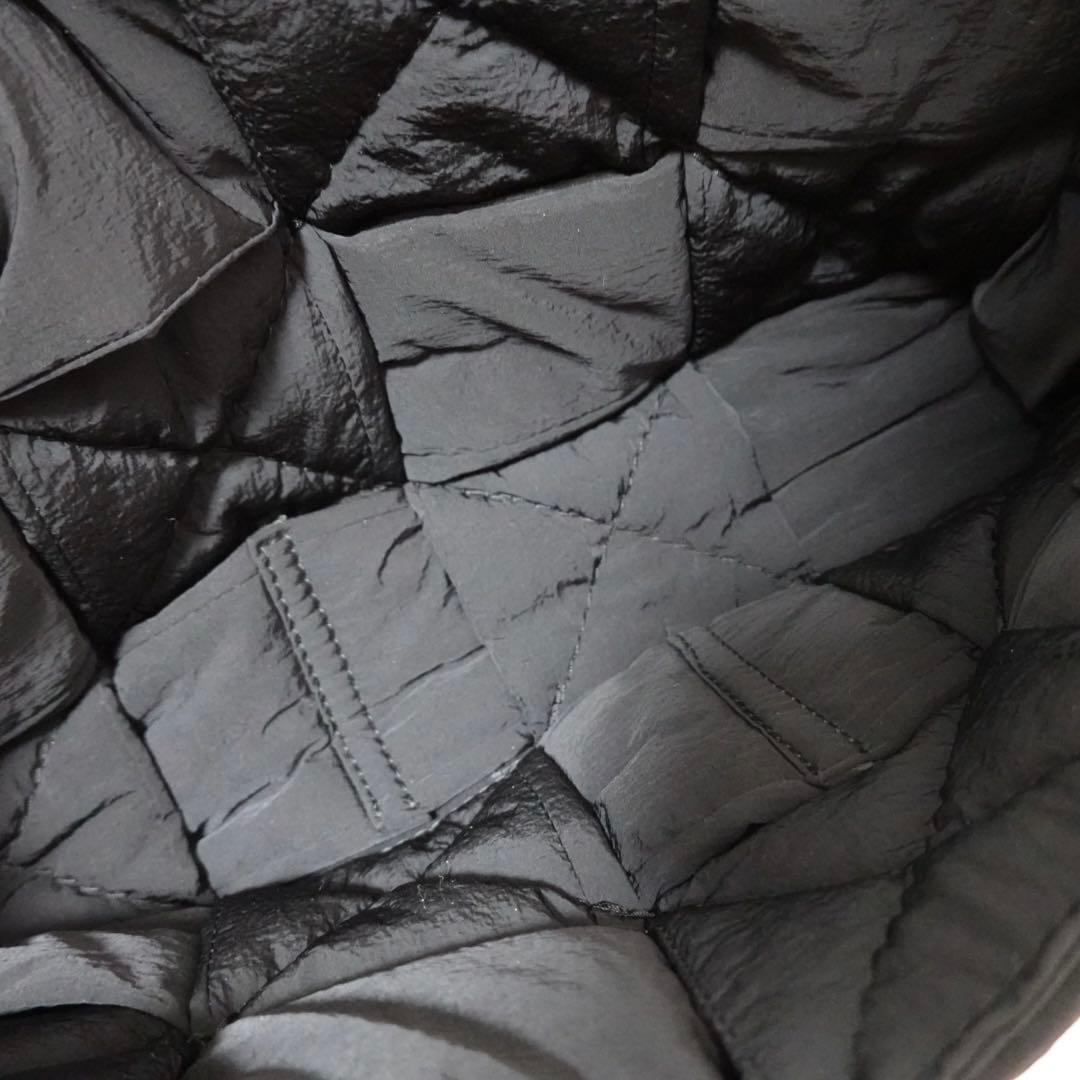 ボッテガヴェネタ パデッドテック カセット マキシイントレチャート　ブラック