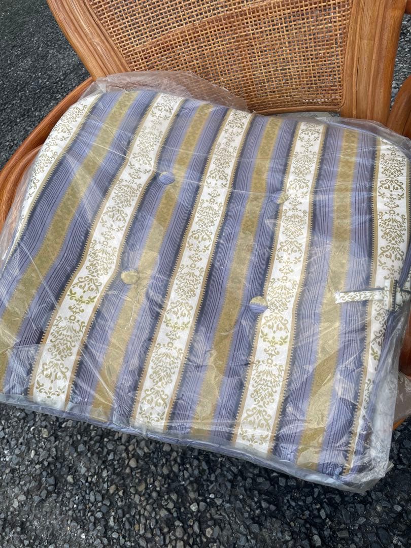 新品　光製作所 籐 ラタン 回転椅子 回転式座椅子 肘掛け ラタンチェア