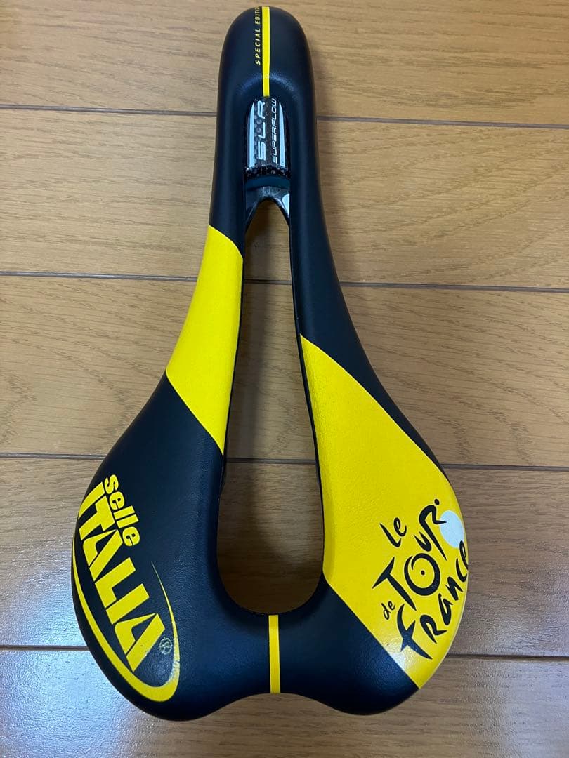 パーツ SELLE ITALIA SLR KIT CARBONIO SUPERFLOW