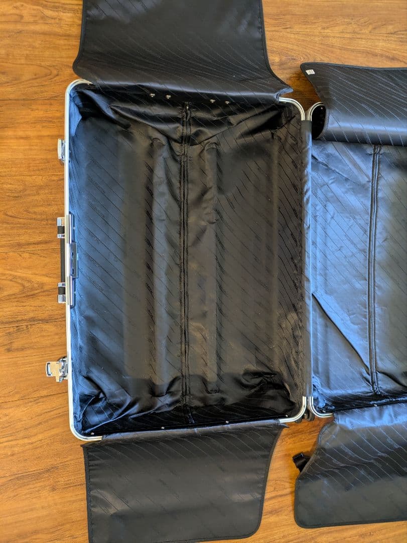 ゼロハリバートン　スーツケース