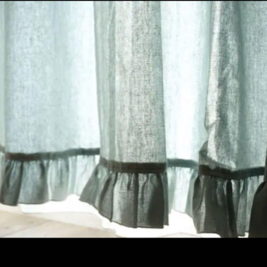 【送料込み】【新品未使用】フリルリネンカーテン2枚組、ピンク！