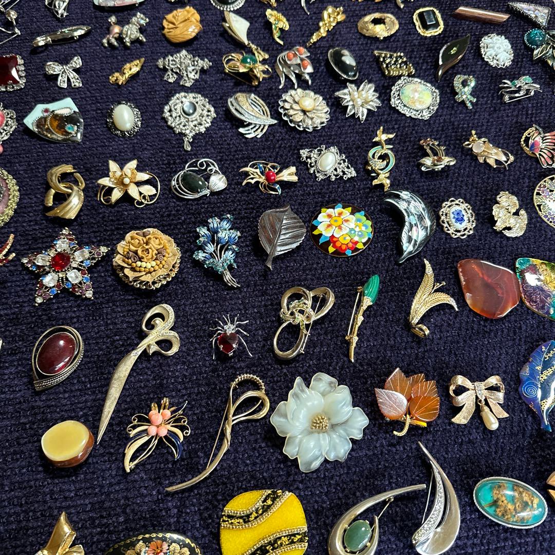 【vintage】ブローチ　大量　130点以上　まとめ売り