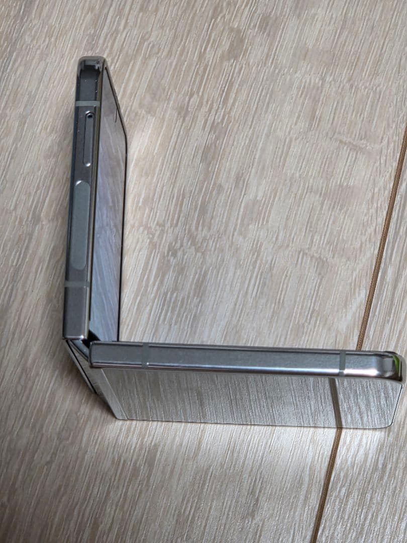 スマートフォン本体 Galaxy Z Flip5 Mint 256GB docomo