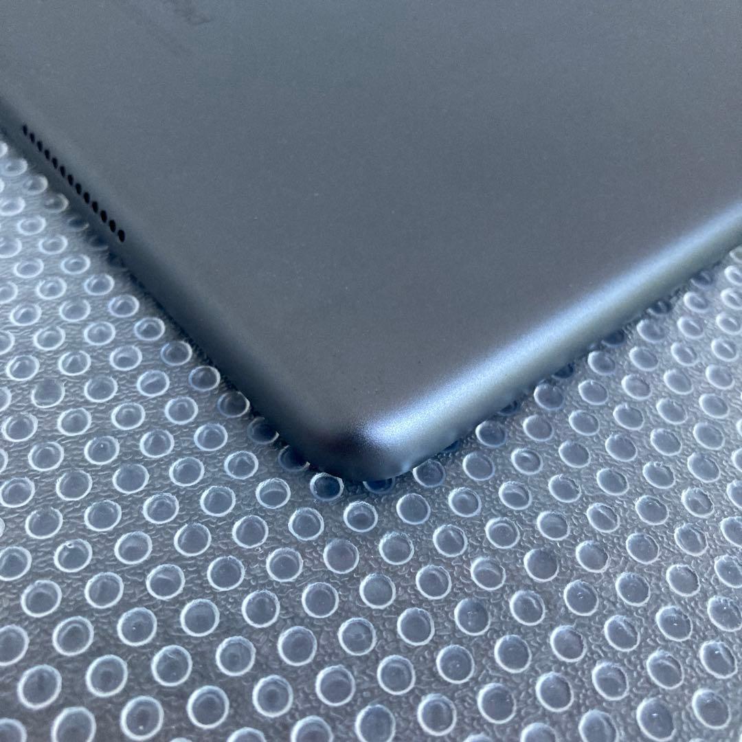 3618【早い者勝ち】iPad8 第8世代 32GB SIMフリー☆