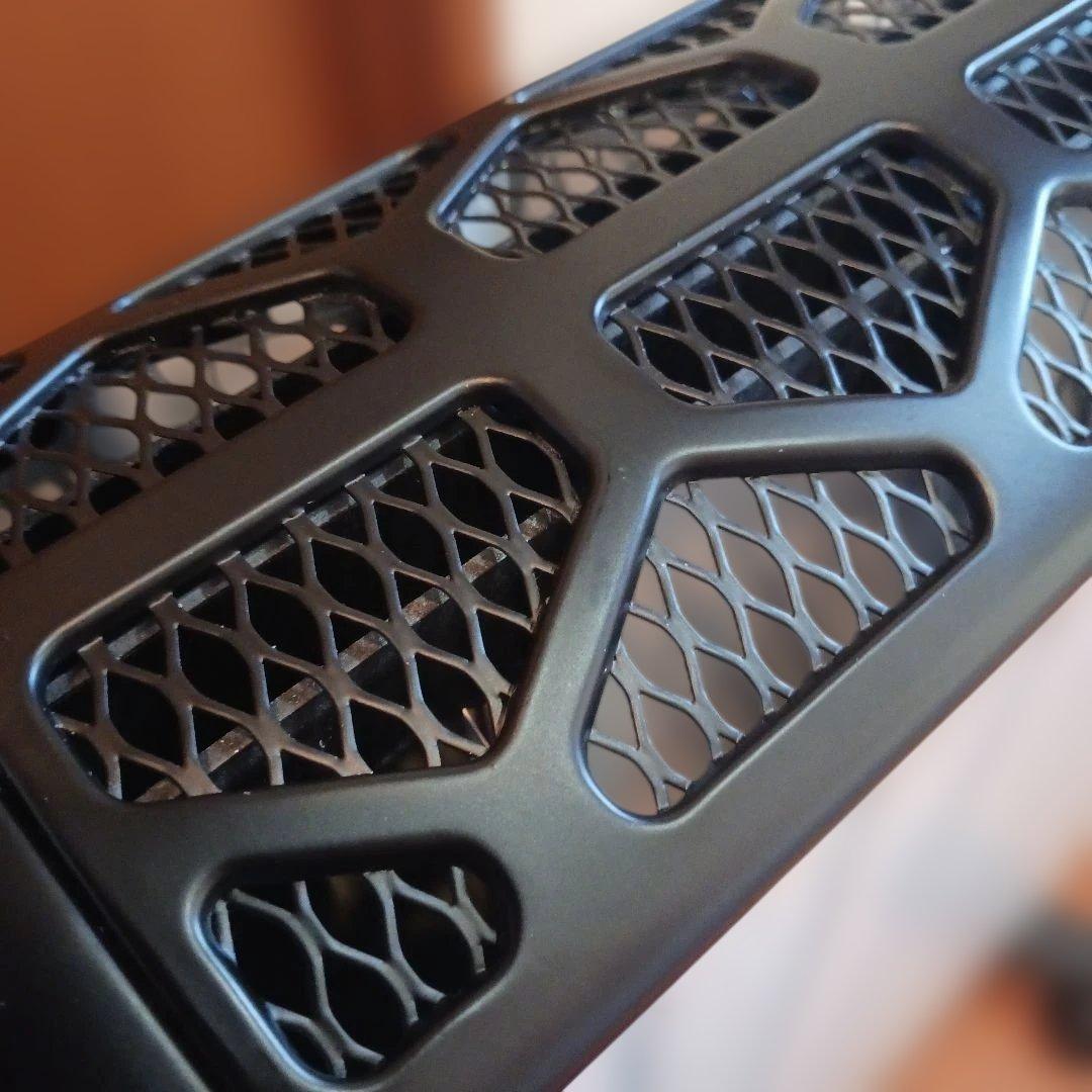 リモコン付き⭐DeLonghi オイルヒーター 縦型