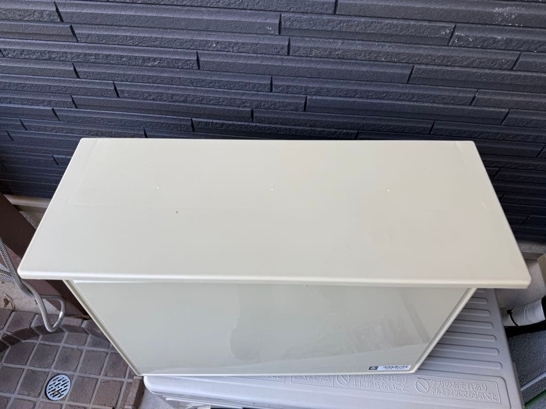 Tesla電気自動車（EV）200V充電コンセント＋漏電ブレーカー＋防雨ボックス